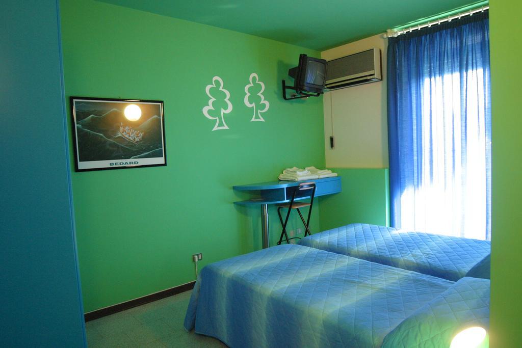 Hotel Aquamaris Sala Baganza Exterior foto