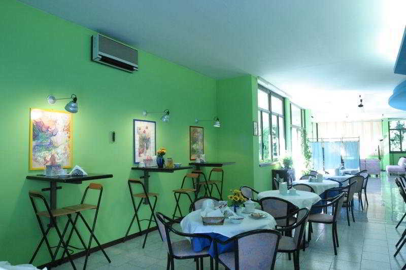Hotel Aquamaris Sala Baganza Exterior foto