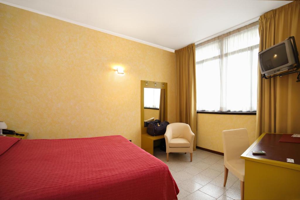 Hotel Aquamaris Sala Baganza Quarto foto
