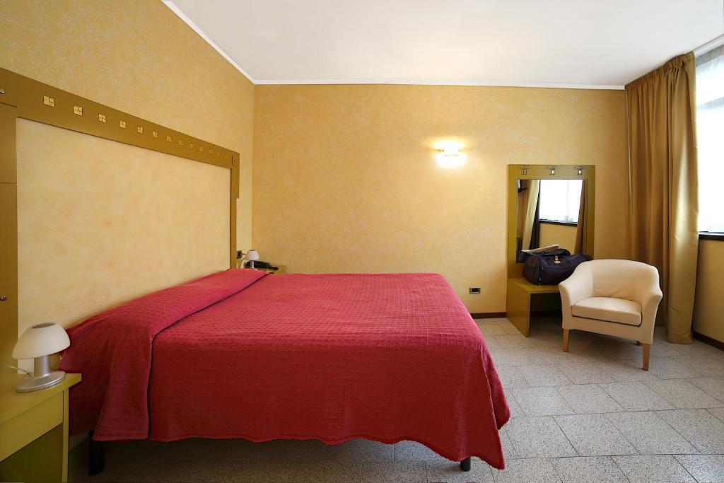 Hotel Aquamaris Sala Baganza Quarto foto